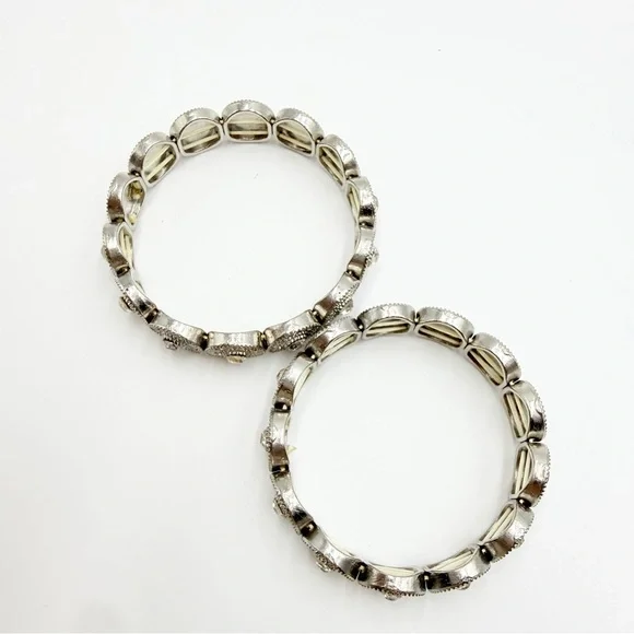 Set of 2 Silver Tone Stretch Bracelets Rhinestone Disc Statement - Picture 6 of 7